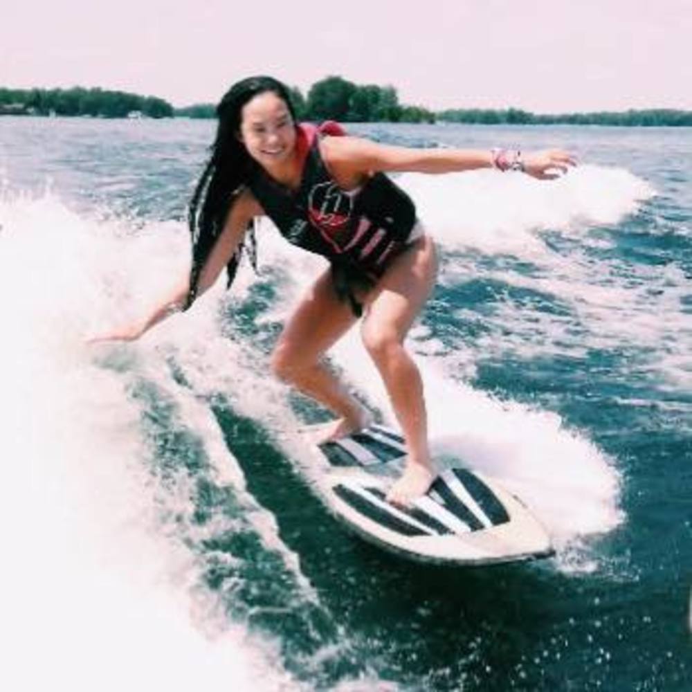 Meet your Posher, Emily